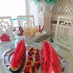A Vous Notre Maison Bed & Breakfast