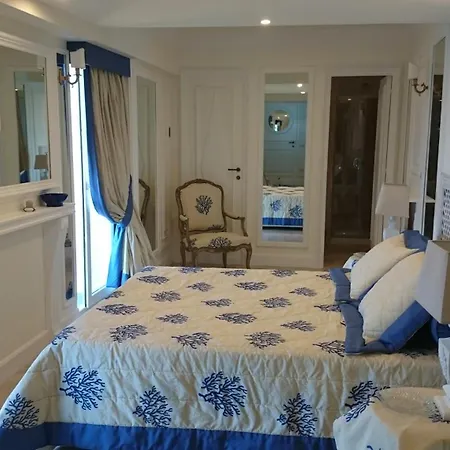 ベッド・アンド・ブレックファスト A Vous Notre Maison