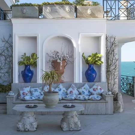 A Vous Notre Maison Forio (Isola d'Ischia)