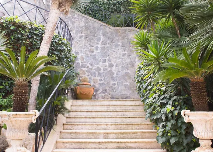 A Vous Notre Maison